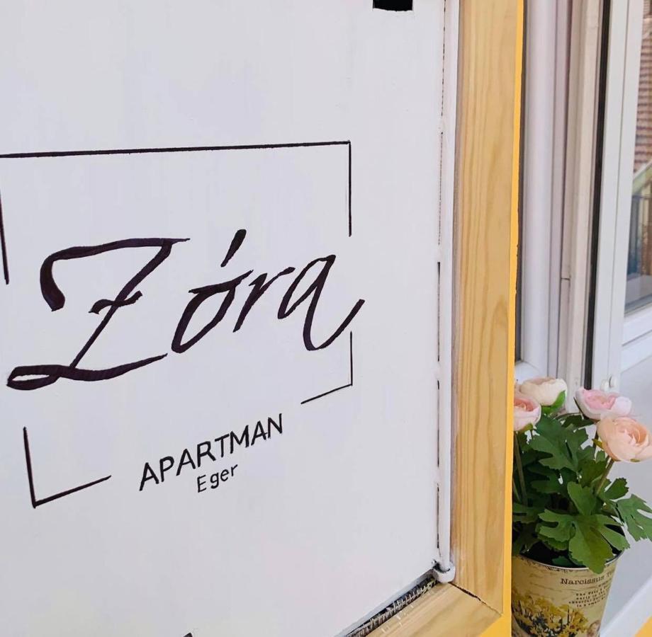 Zora Apartman Егер Екстериор снимка